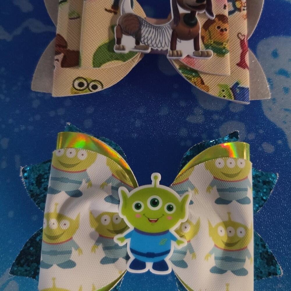 Toy story hair bow lot